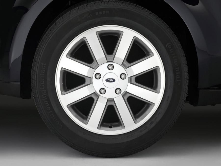  Ford Five Hundred SEL 2008 года  (фото 8 из 19)